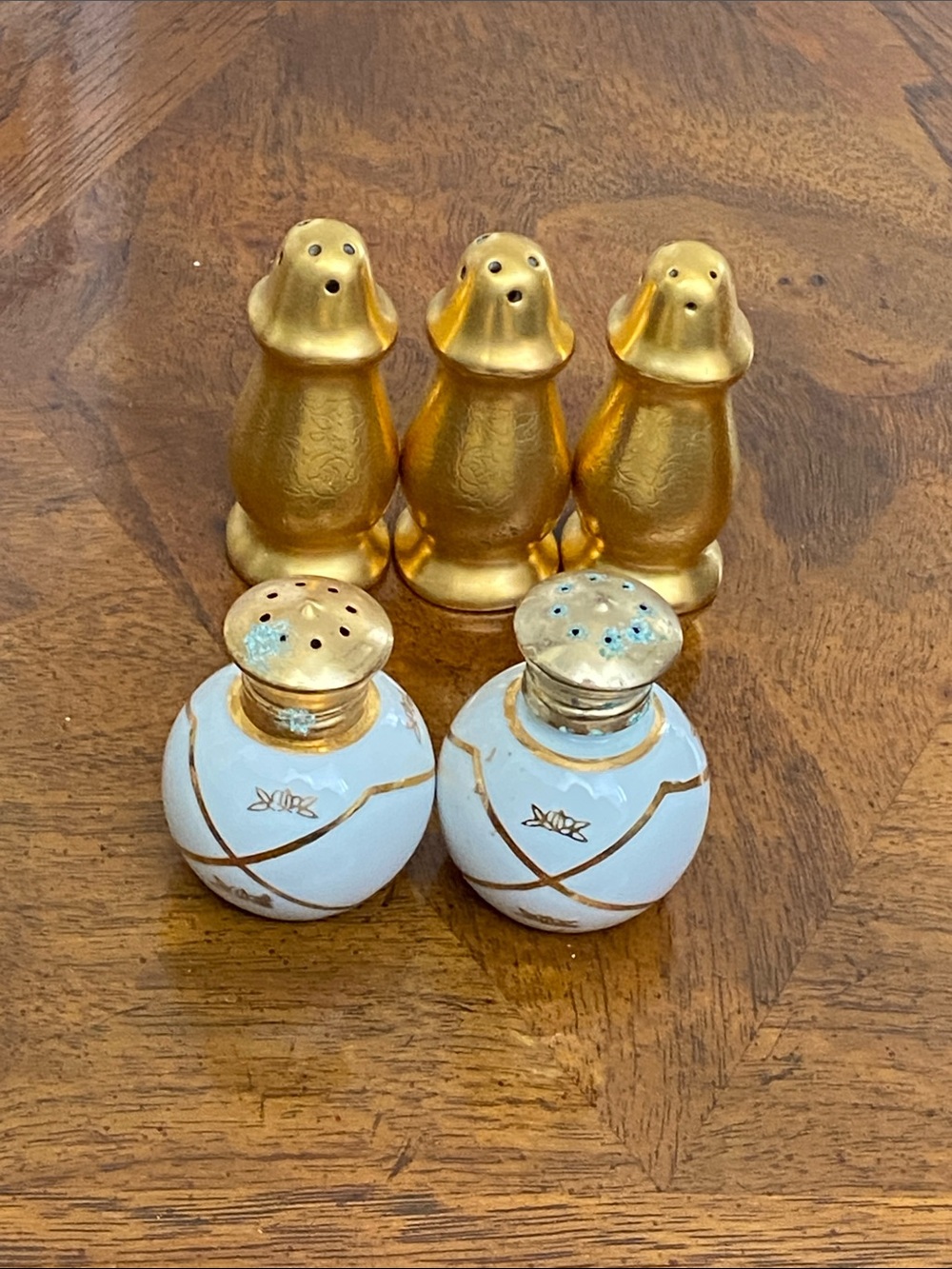 Ice Gold and White Porcelain Salt and Pepper Shakers Set